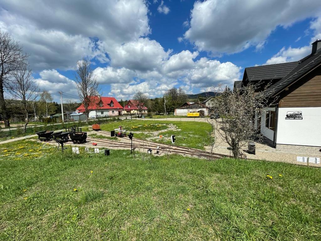 Kolejowy Smolnik Apartment Smolnik  Bagian luar foto